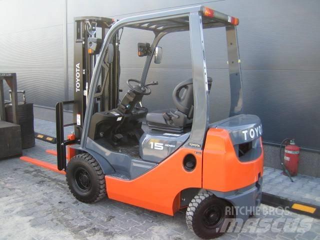 TOYOTA 028FGF15 Carrelli elevatori GPL
