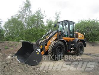 CASE 621 G XT Pale gommate