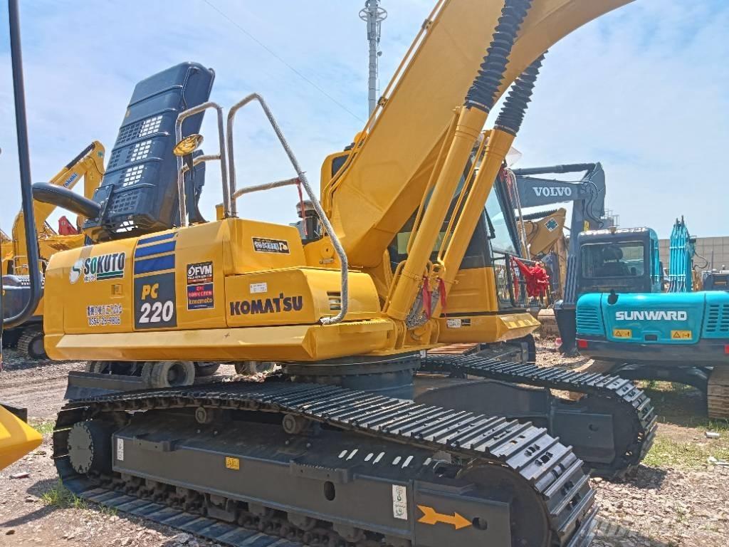 Komatsu PC 220-8 Escavatori cingolati