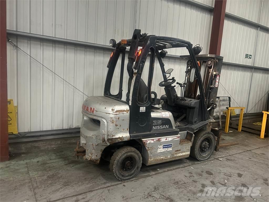 Nissan FD02A25Q Carrelli elevatori diesel