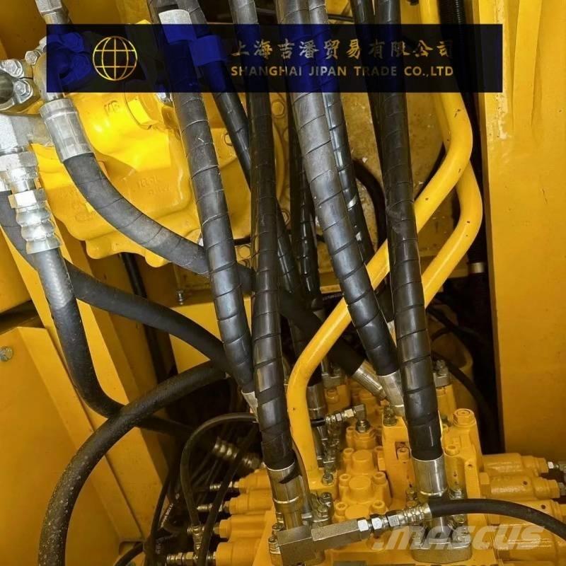 Komatsu PC 220 Escavatori cingolati