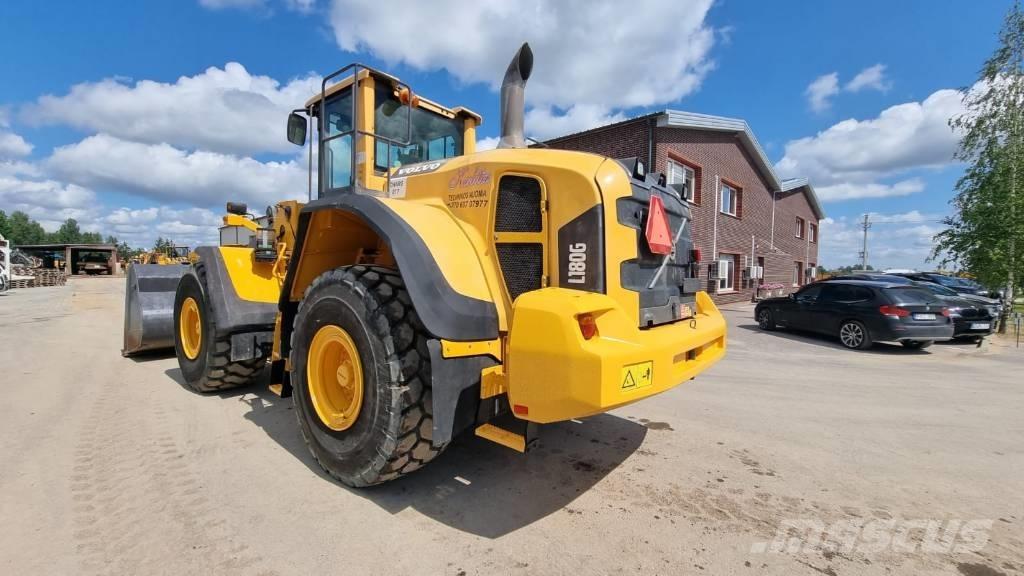 Volvo L 180 G Pale gommate