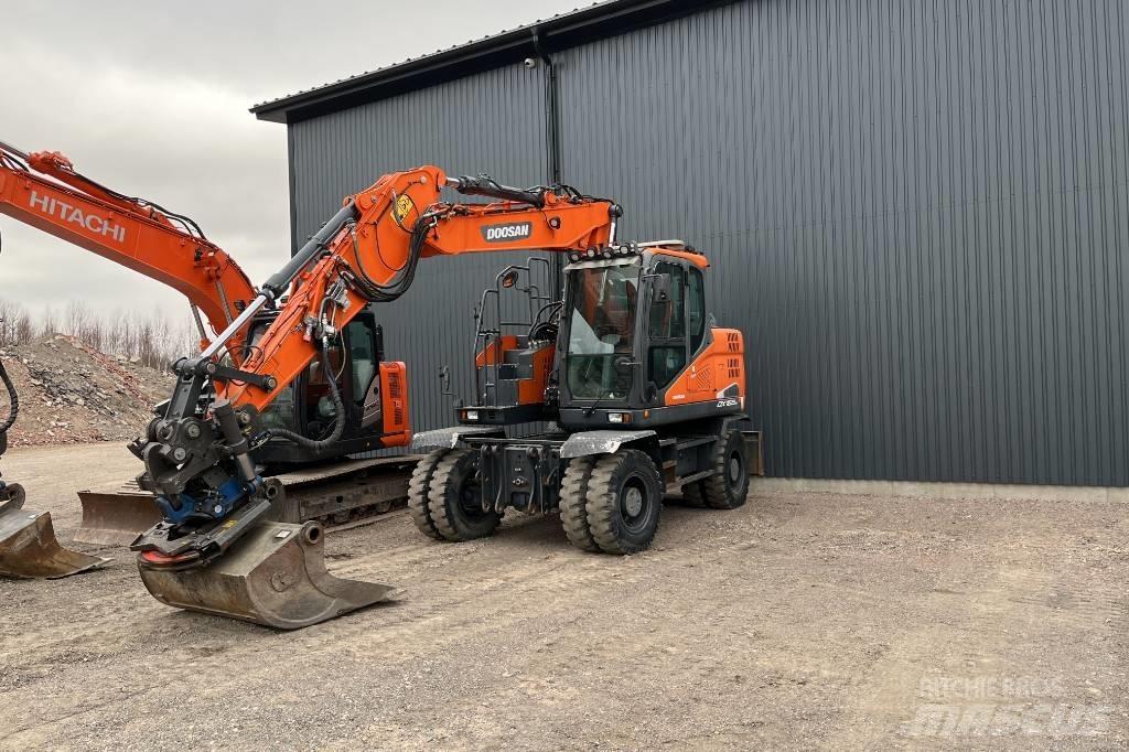 Doosan DX 165 W-5 Escavatori gommati