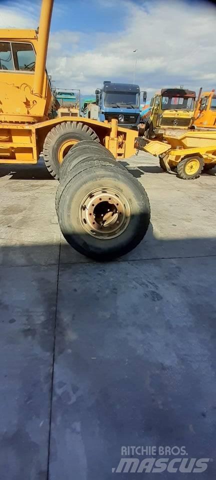 Bridgestone 13R22.5 Pneumatici, ruote e cerchioni