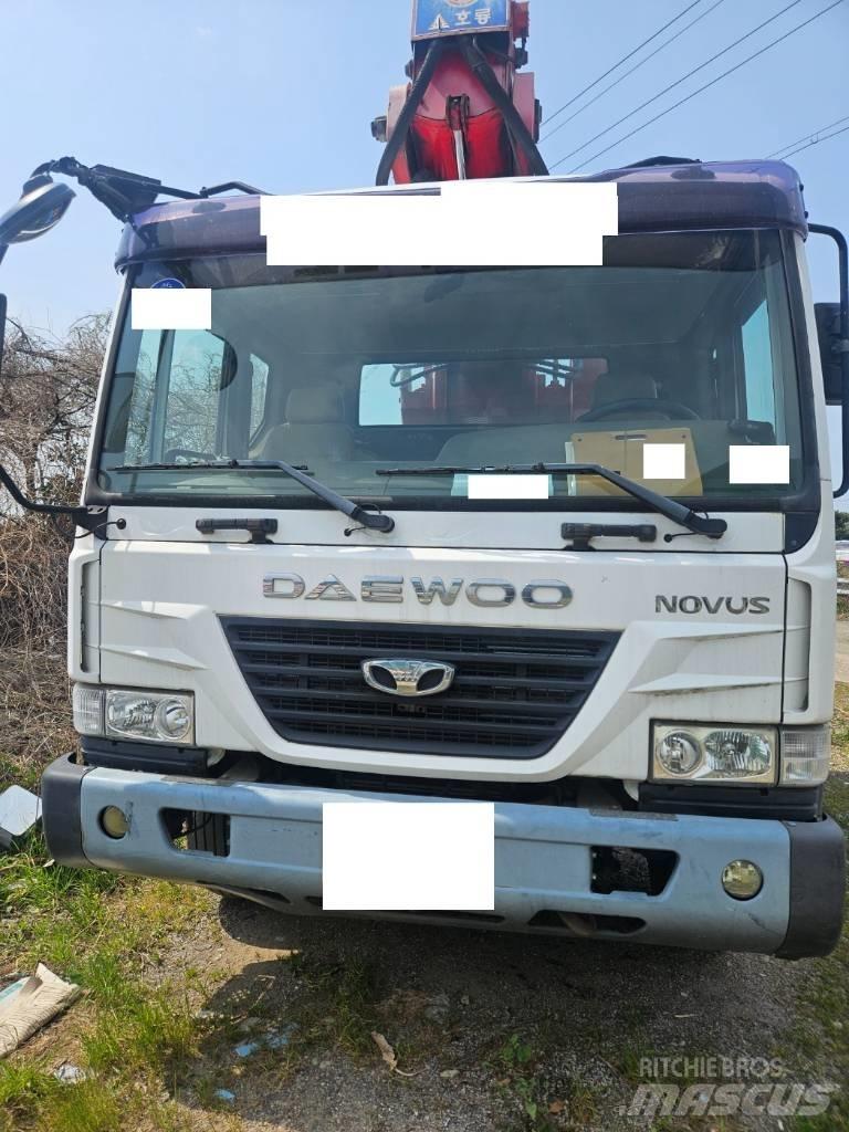 Horyong SKY450 Piattaforme autocarrate