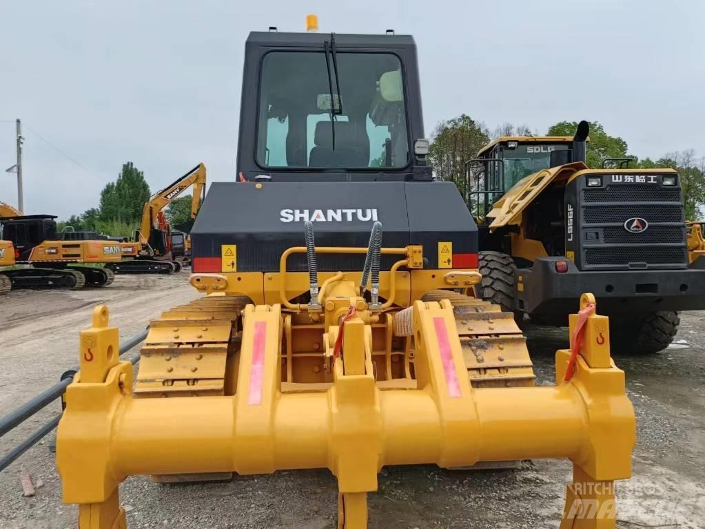 Shantui D16 Dozer cingolati
