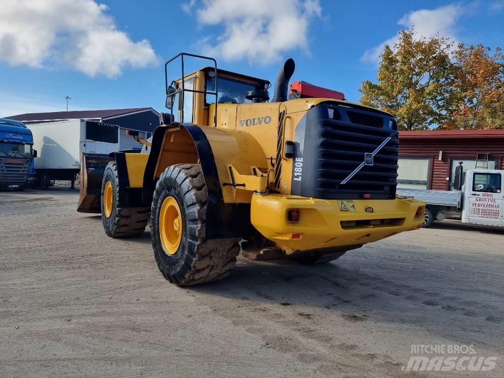 Volvo L 180 E Pale gommate