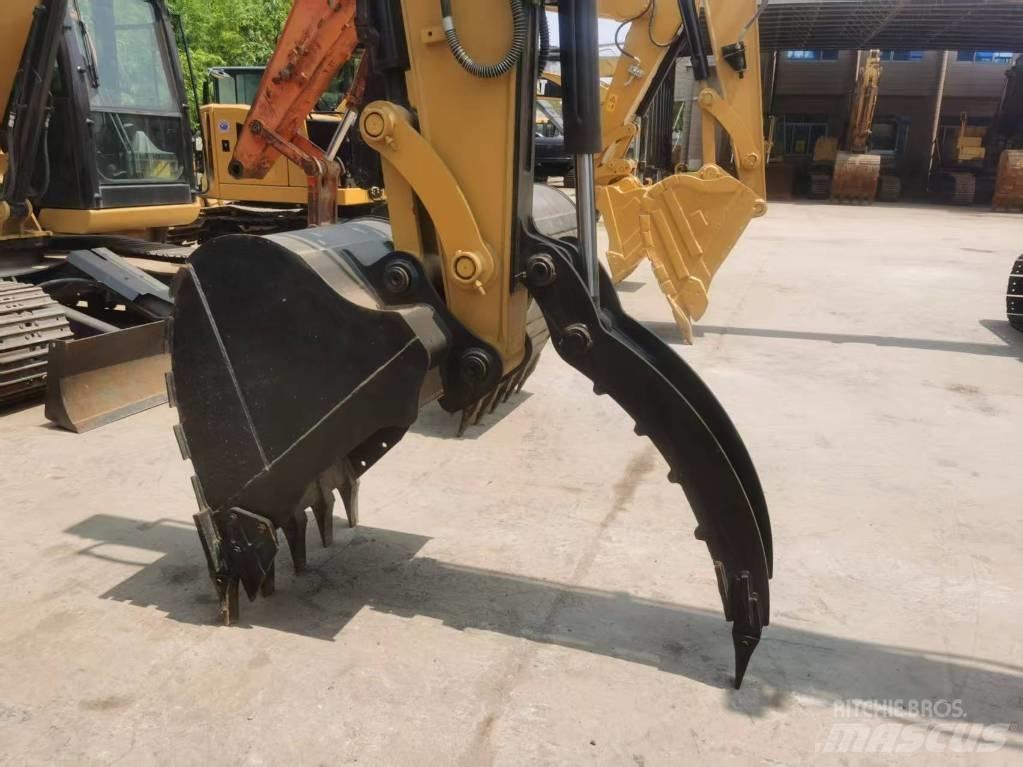 CAT 308 E 2 Escavatori medi 7t - 12t