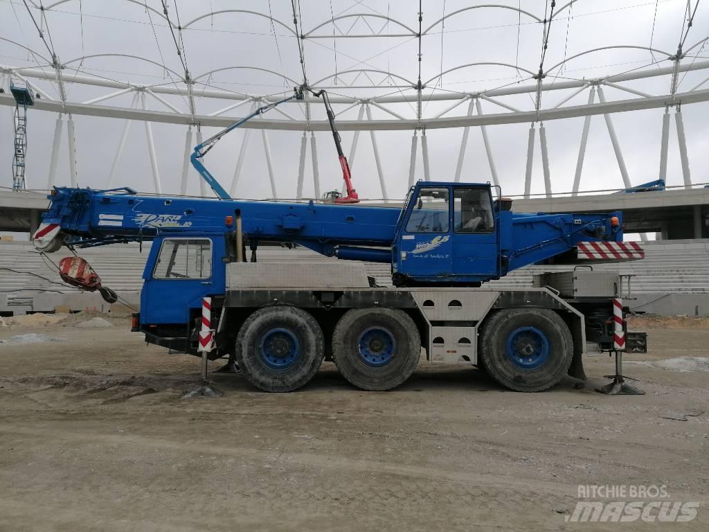 Liebherr LTM 1035 Gru per tutti i terreni