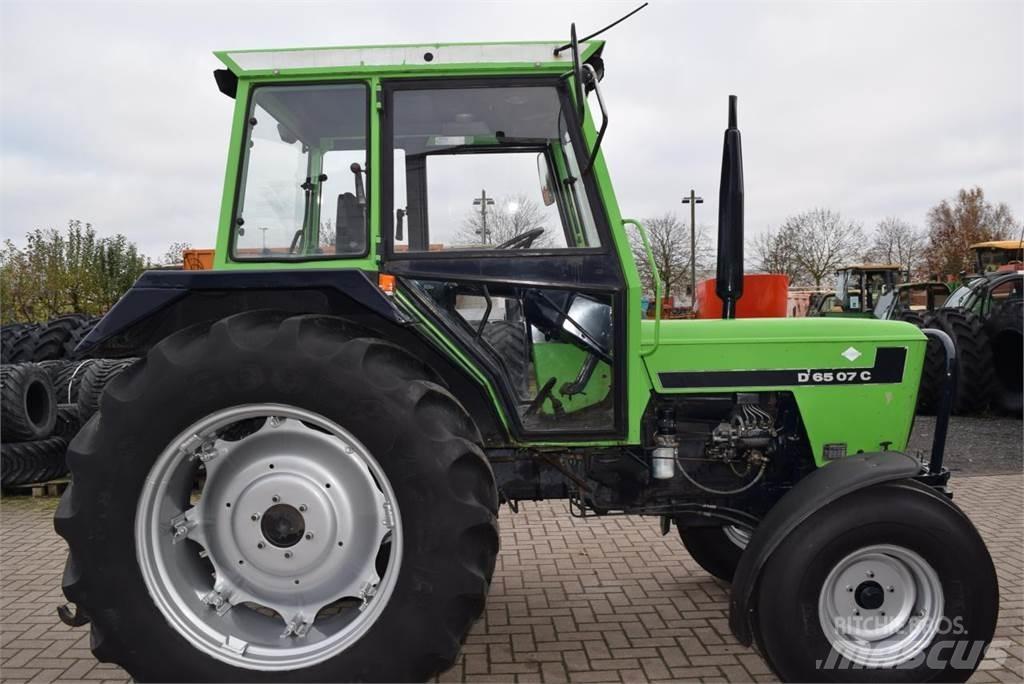 Deutz-Fahr D6507C Trattori