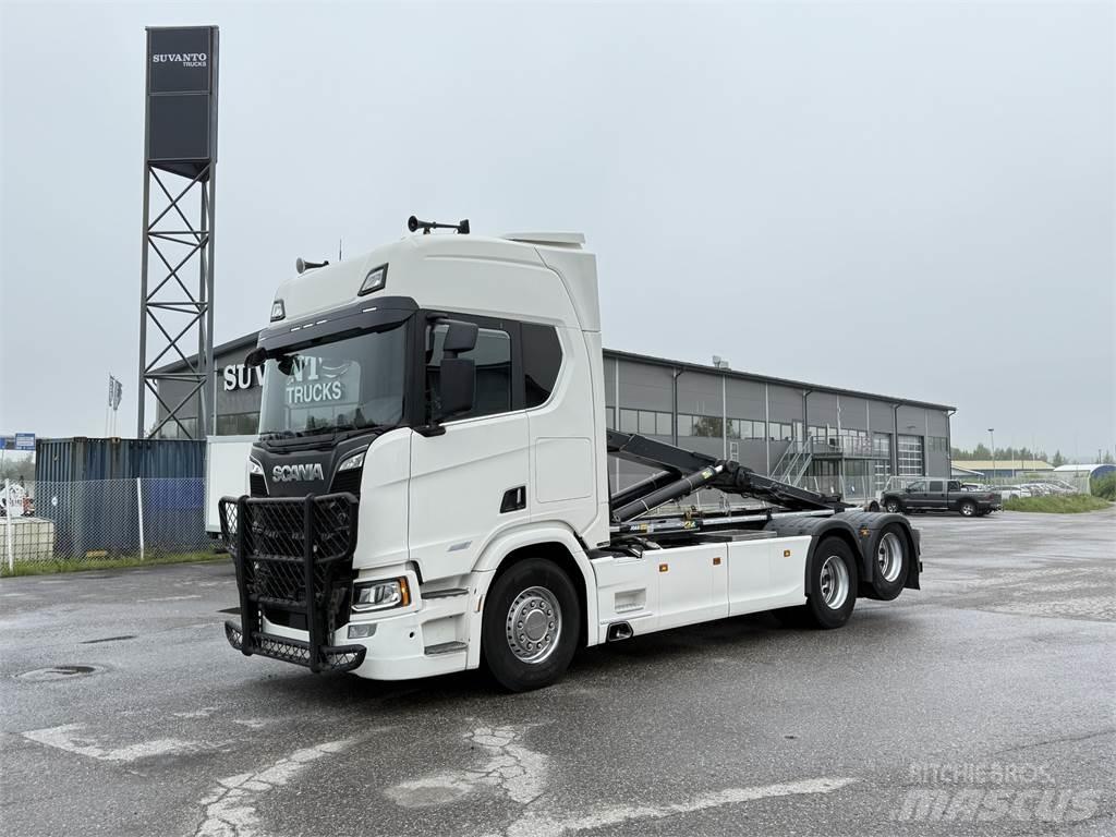 Scania R650 6X2 Camion con gancio di sollevamento