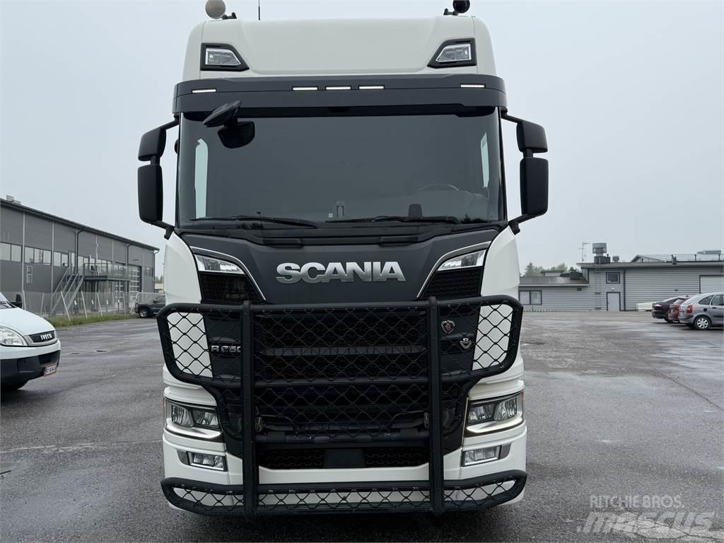 Scania R650 6X2 Camion con gancio di sollevamento