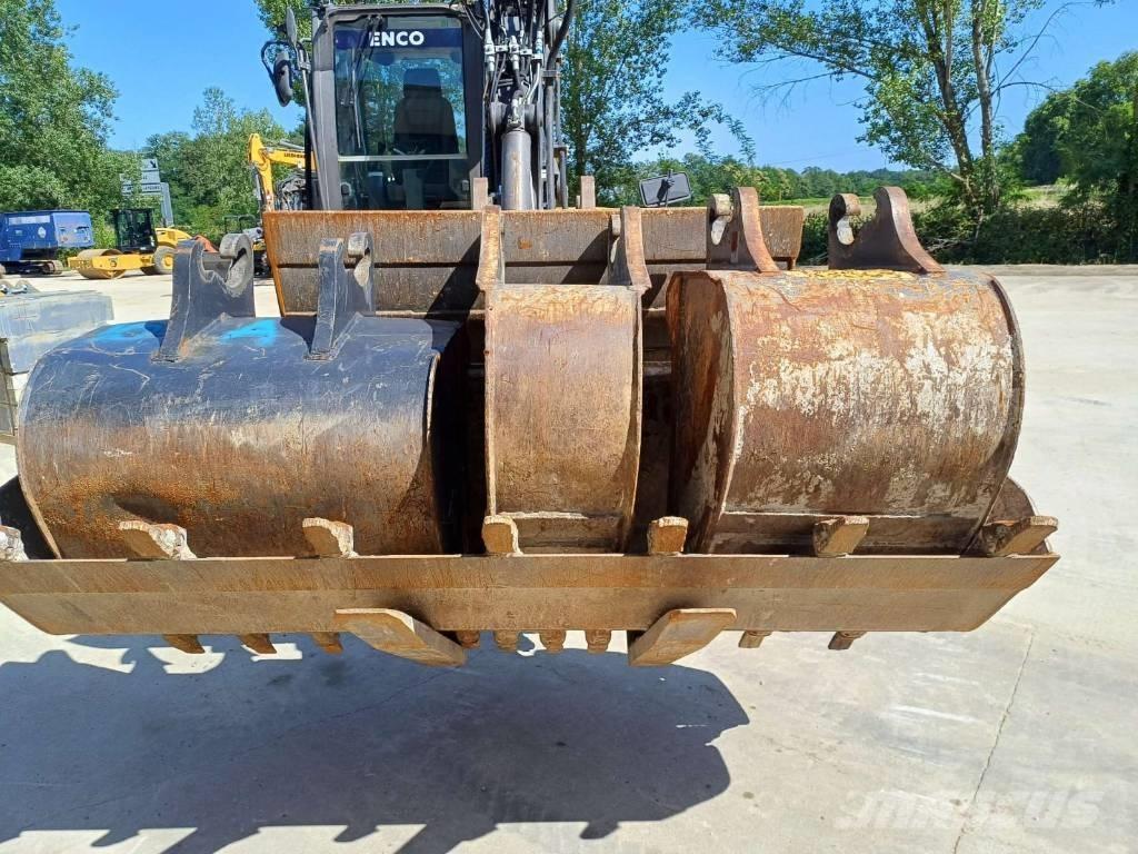 Mecalac 12 MTX Escavatori gommati