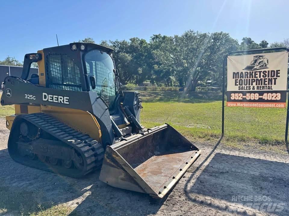 John Deere 325G Mini Pale Gommate