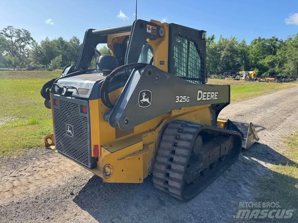 John Deere 325G Mini Pale Gommate