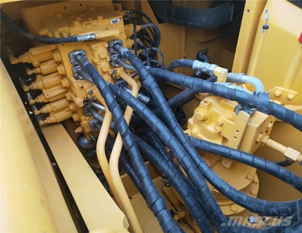 Komatsu PC200-7 Escavatori cingolati