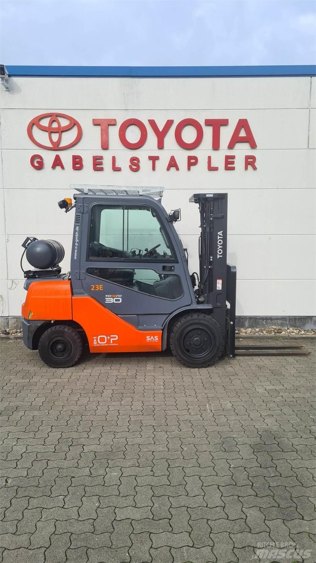 Toyota 02-8FGF30 Carrelli elevatori GPL