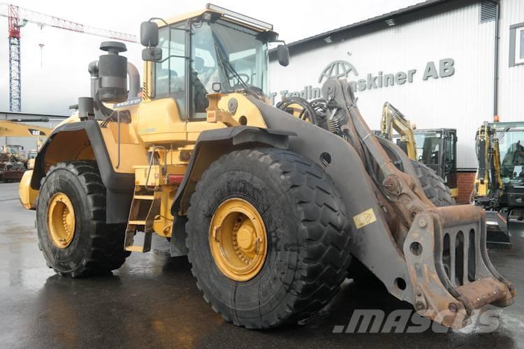 Volvo L220G Pale gommate