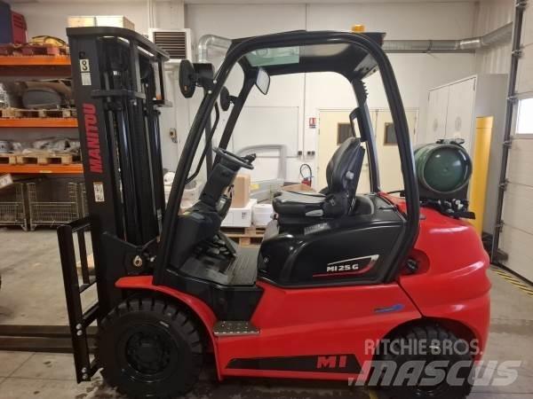 Manitou MI25G Elevatore per esterni