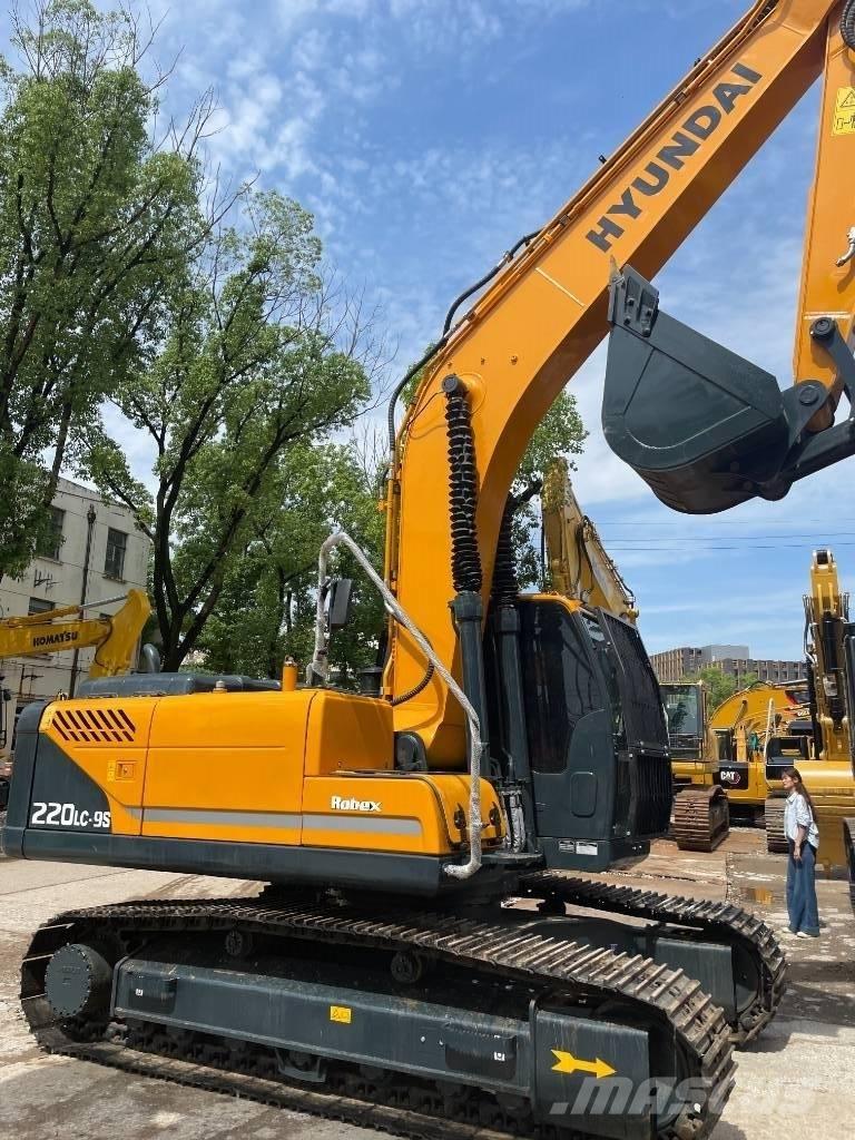 Hyundai 220LC-9S Escavatori cingolati