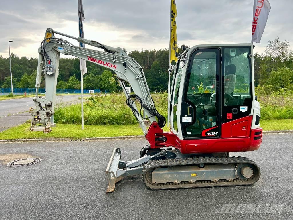 Takeuchi TB 235-2 V3 Miniescavatori