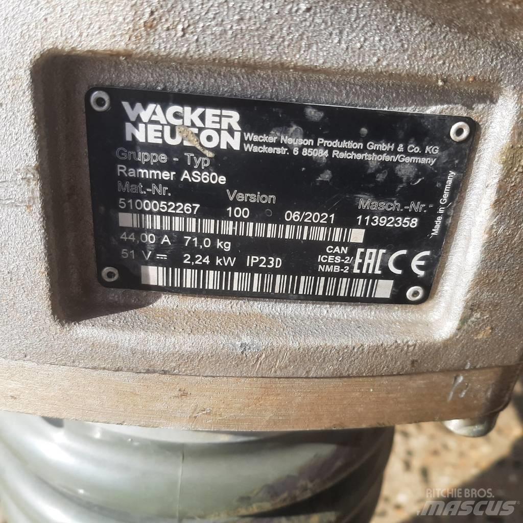 Wacker Neuson AS60e Vibrocostipatore verticale