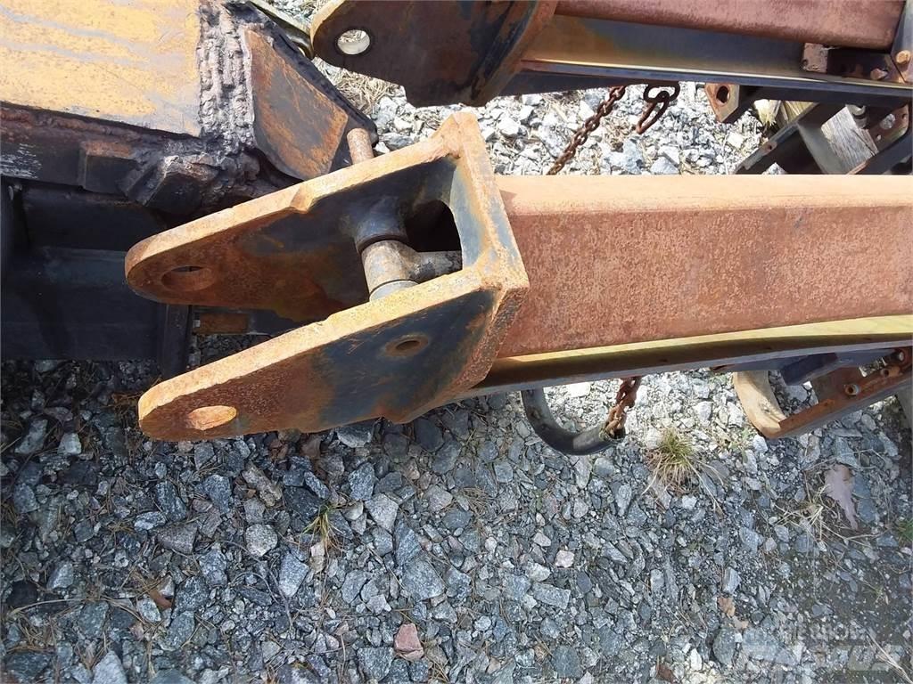 CAT 2200 Gru raccoglitrici