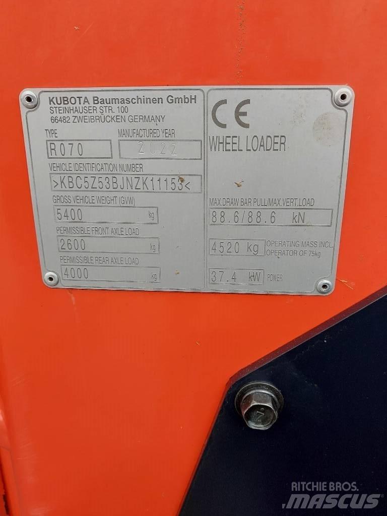 Kubota R 070 Pale gommate