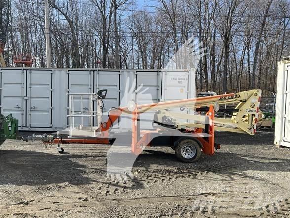 JLG T350 Piattaforme aeree su rimorchio