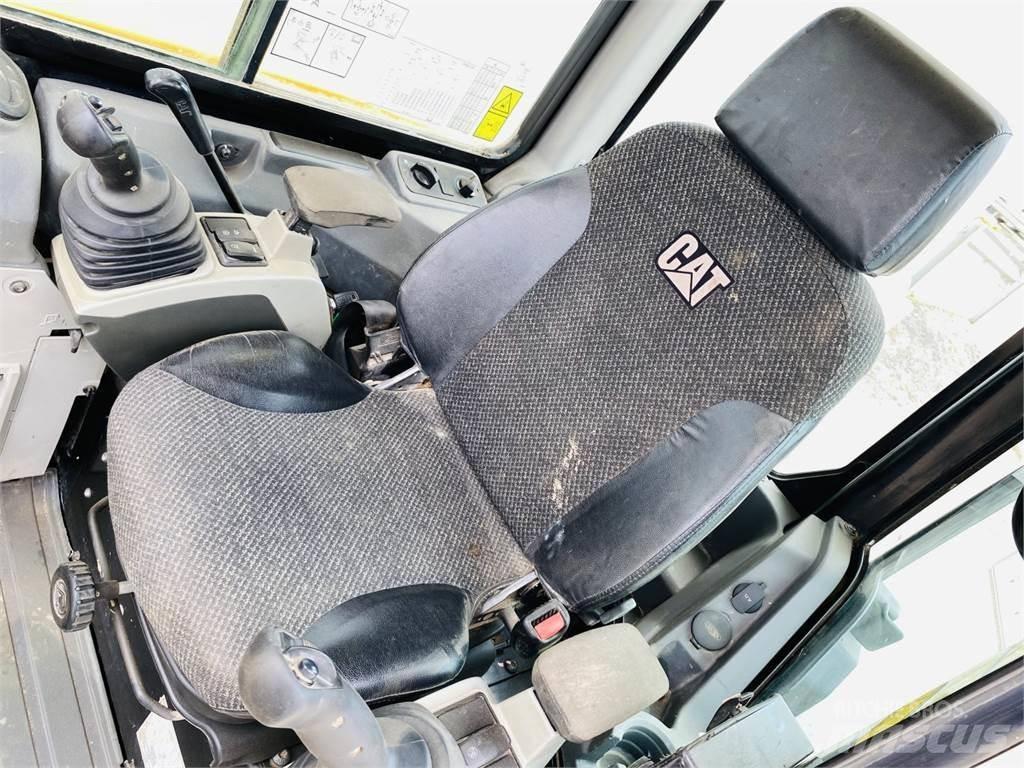 CAT 305E2 Escavatori medi 7t - 12t