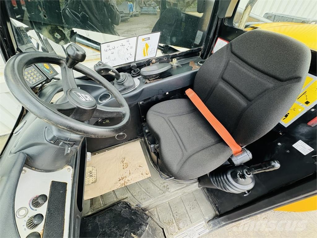 JCB 520-40 Sollevatori telescopici