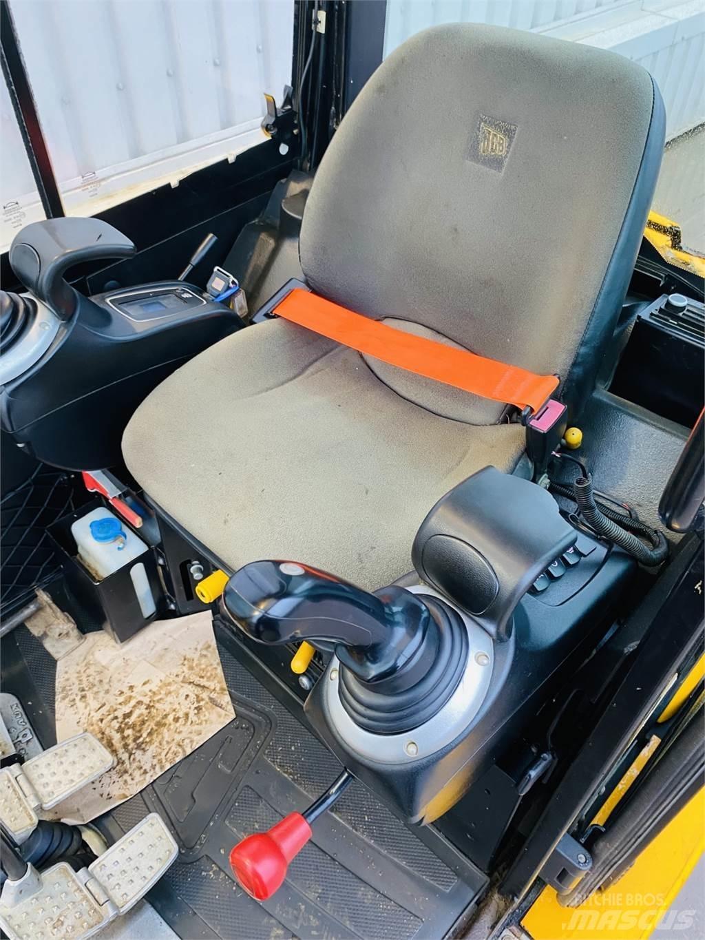 JCB 8026CTS Miniescavatori