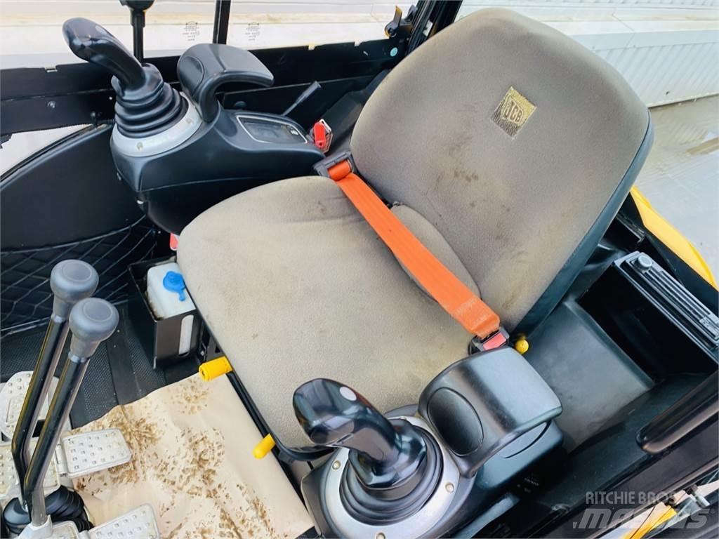 JCB 8026CTS Miniescavatori