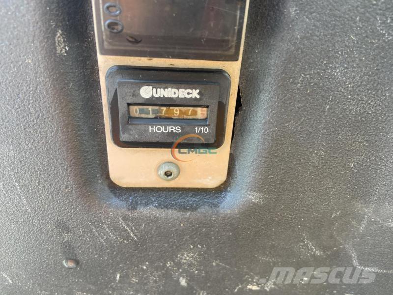 Ausa 100 AHG Dumper a telaio rigido