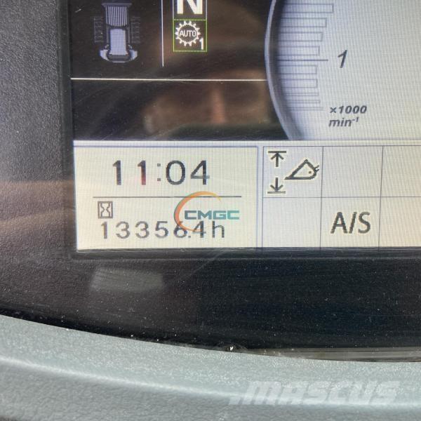 Hitachi ZW310 Pale gommate