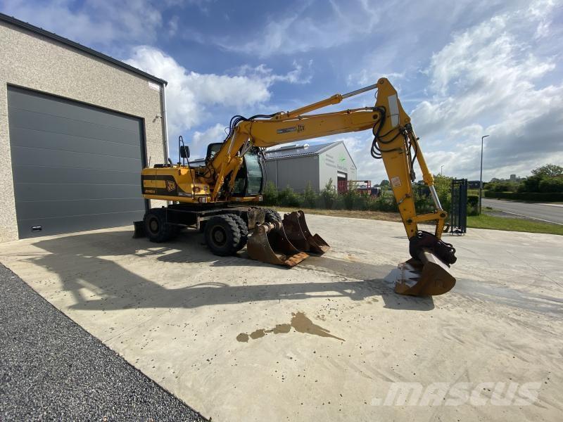 JCB JS145W Escavatori gommati