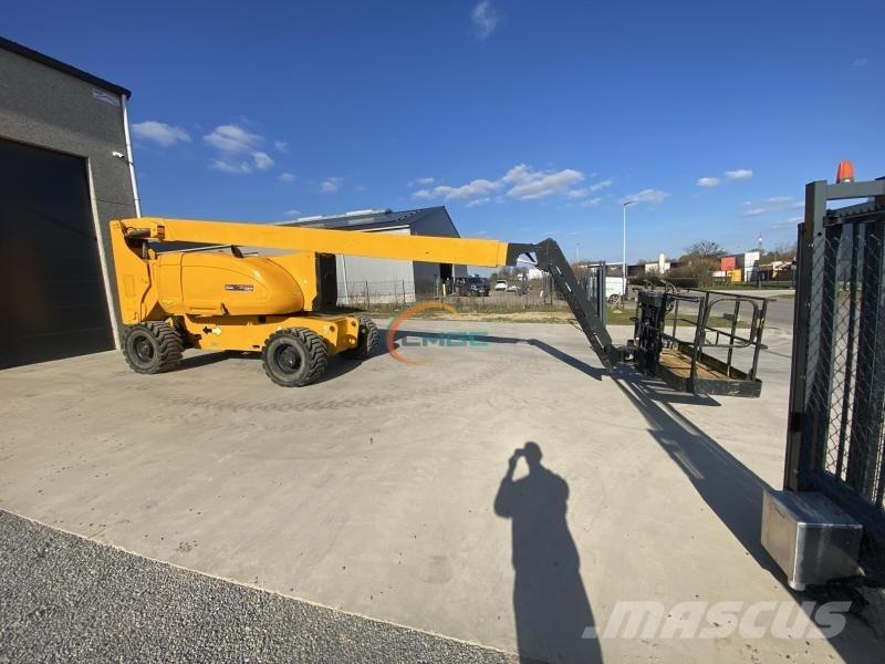 JLG 800AJ Piattaforme a braccio articolato