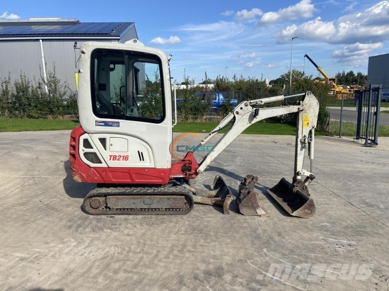 Takeuchi TB216 Escavatori gommati