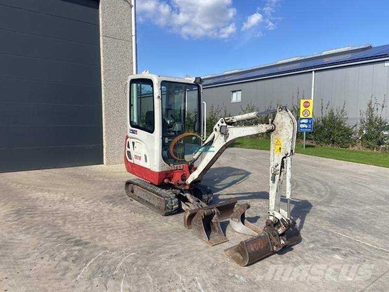 Takeuchi TB216 Escavatori gommati