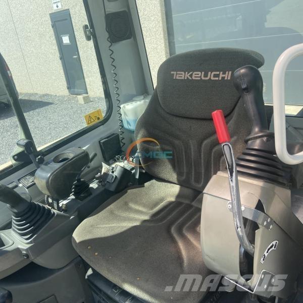 Takeuchi TB225 Escavatori gommati