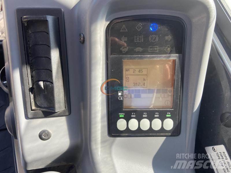 Yanmar VIO38-6 Escavatori gommati
