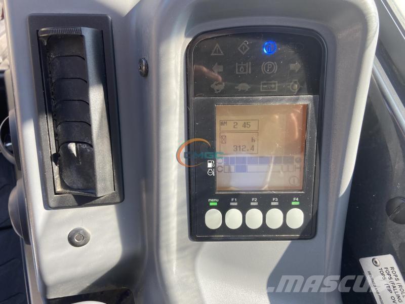 Yanmar VIO38-6 Escavatori gommati