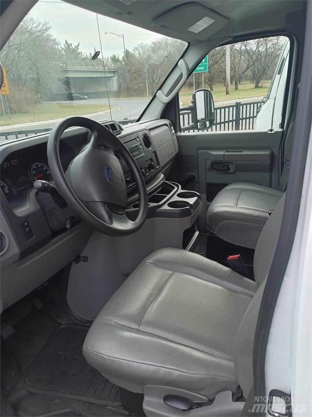 Ford E350 Camion cassonati