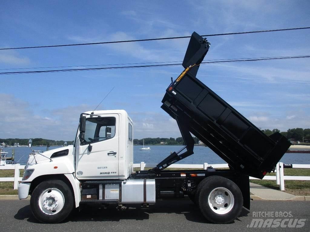 Hino 338 Camion ribaltabili