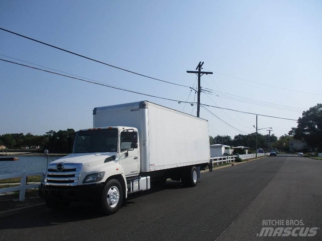 Hino 338 Camion cassonati