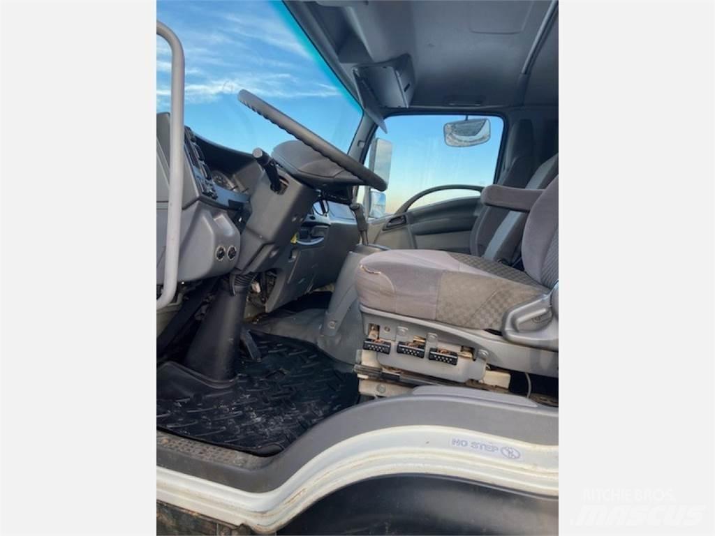 Isuzu FTR Camion cassonati