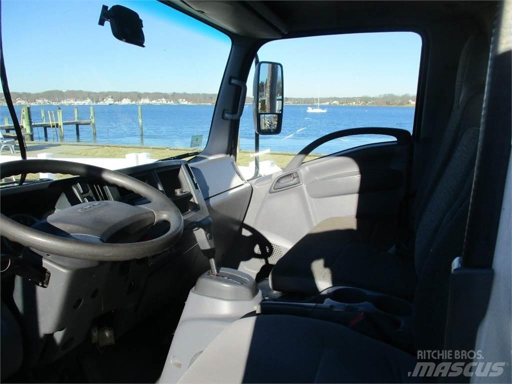 Isuzu NQR Camion cassonati