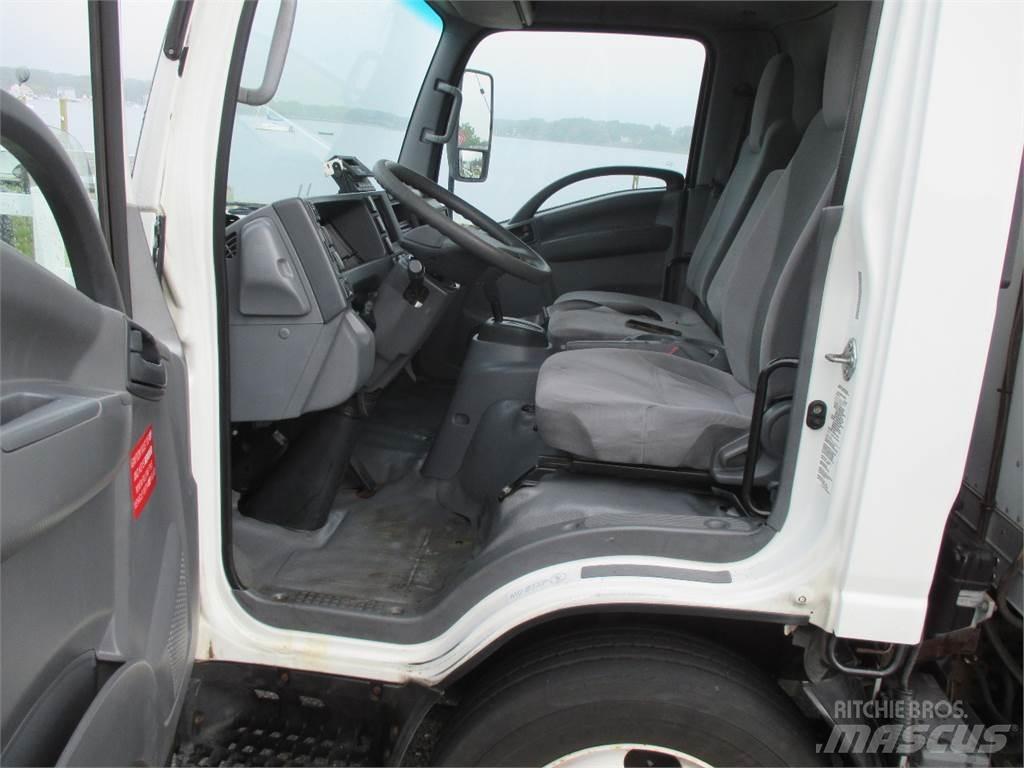 Isuzu NQR Camion a temperatura controllata