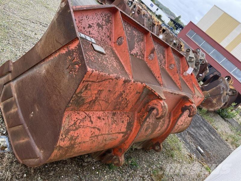  Bucket 4000L Benne