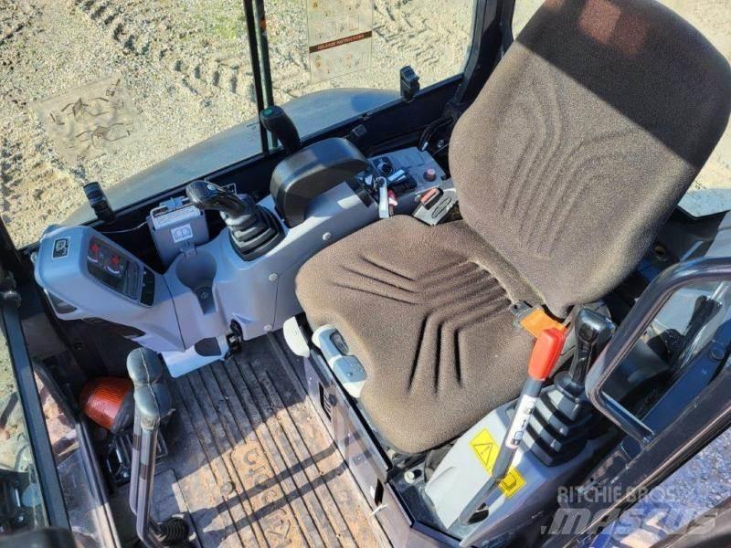 Kubota U27-4 Miniescavatori